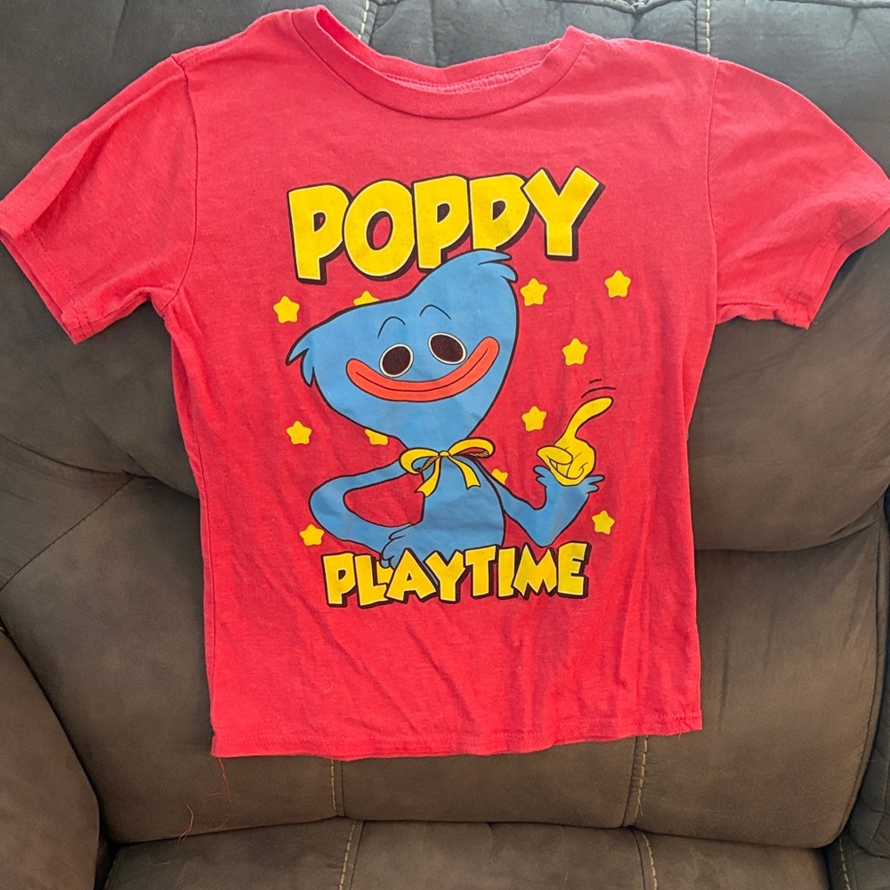 Size M - Red "Poppy Playtime" Graphic Tee
